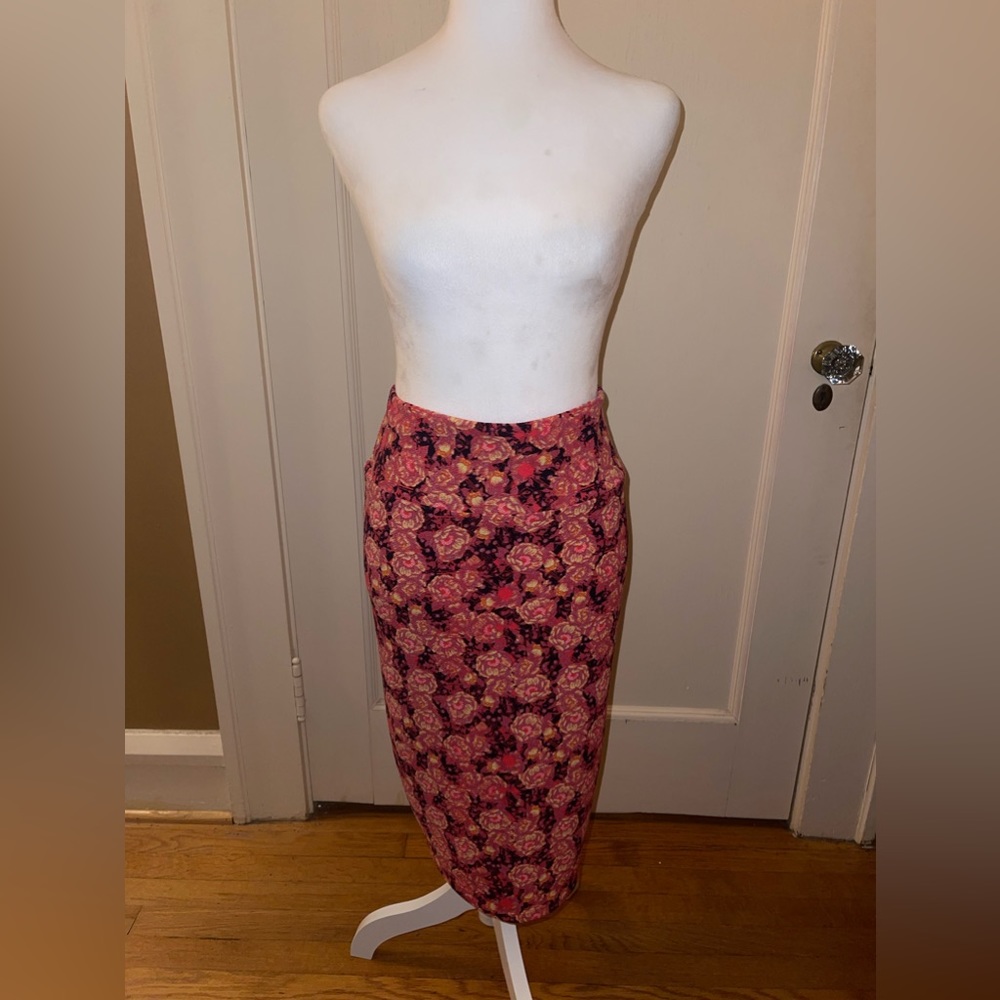 BNWT 2XL Lularoe Cassie Skirt